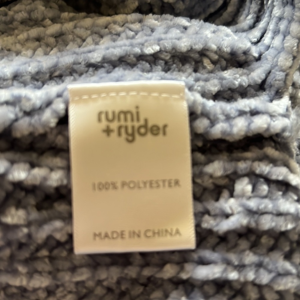 🌺2 for $12🌺 Girls Sweater - Picture 8 of 9